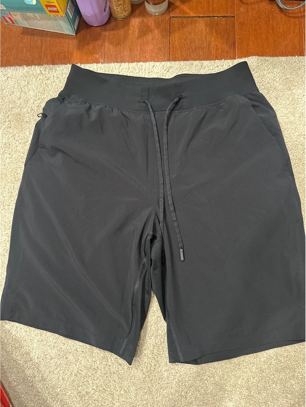 (5)Lululemon Men's Black Athletic Shorts Size Small